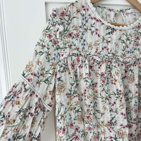 Olivaceous floral blouse - Picture 2 of 3